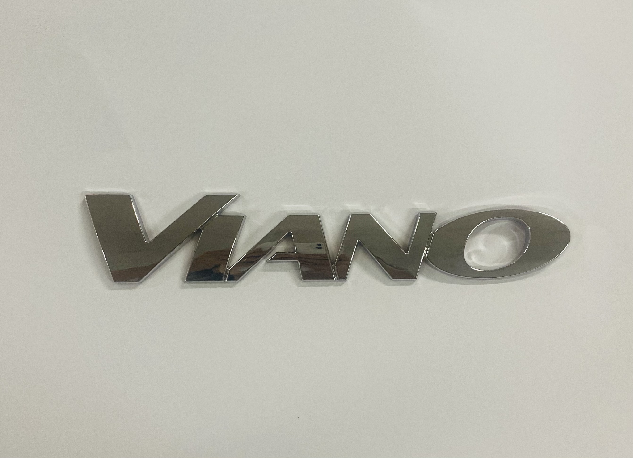 Mercedes%20W639%20VİANO%202004%20-%202014%20ARKA%20BAGAJ%20YAZISI%20KROM